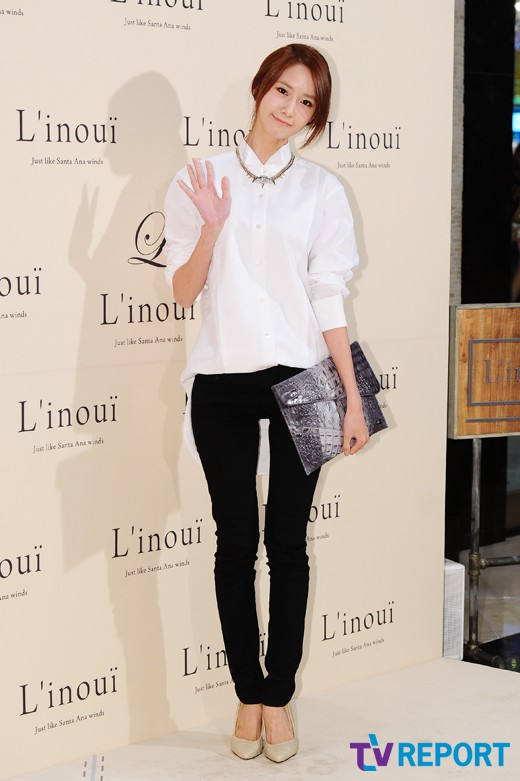 [PIC][31-08-2013]YoonA và Sunny tham dự sự kiện khai trương cửa hàng "L'inoui" vào chiều nay Yoona23