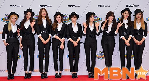 {140319} SNSD — "Show Champion" Episodio 100, Alfombre Roja Snsd1_2