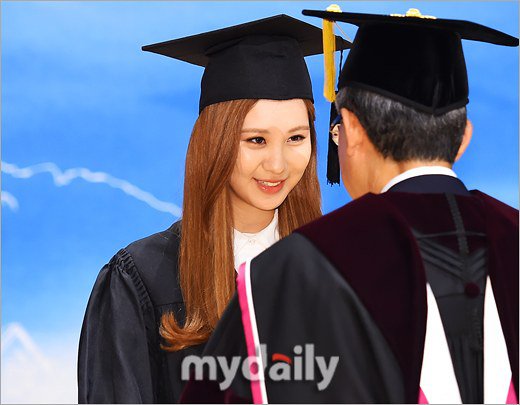 [140821] Seohyun — Ceremonia de graduación de Universidad Dongguk Seohyun11_1