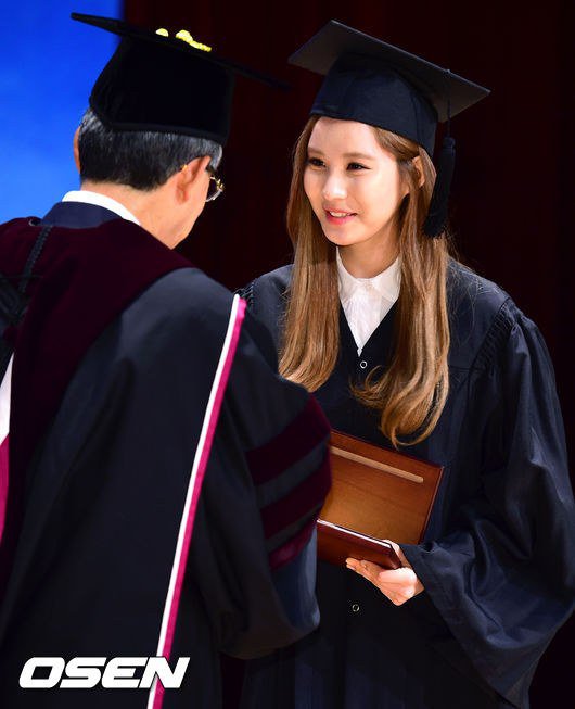 [140821] Seohyun — Ceremonia de graduación de Universidad Dongguk Seohyun6_1