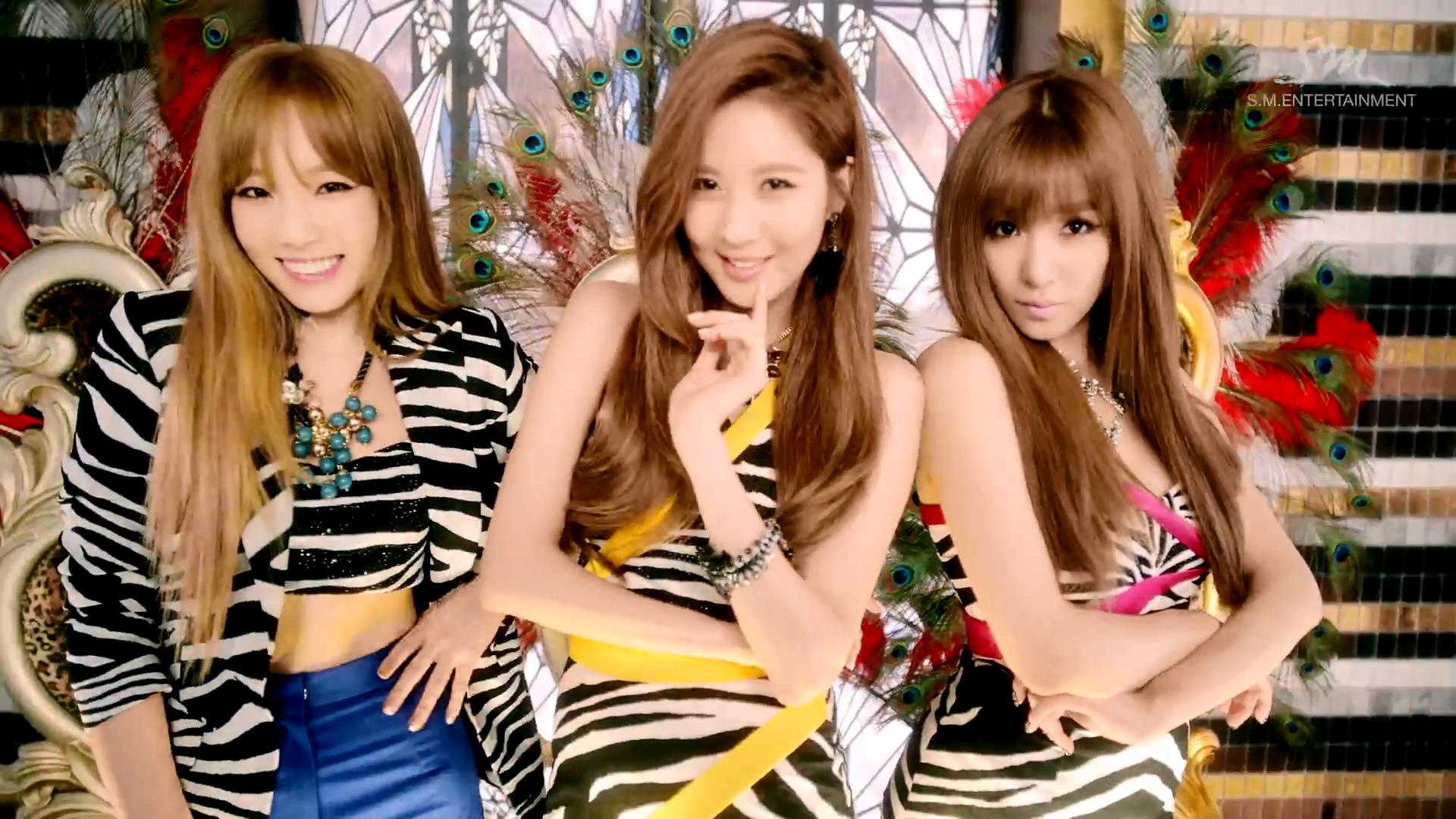 Girls' Generation - TTS Lanza Video Musical de "Holler" Ttsholler2