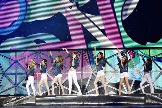 Girls’ Generation se Presentan en “SMTOWN LIVE WORLD TOUR IV” en Shangai Htm_20141019145201932