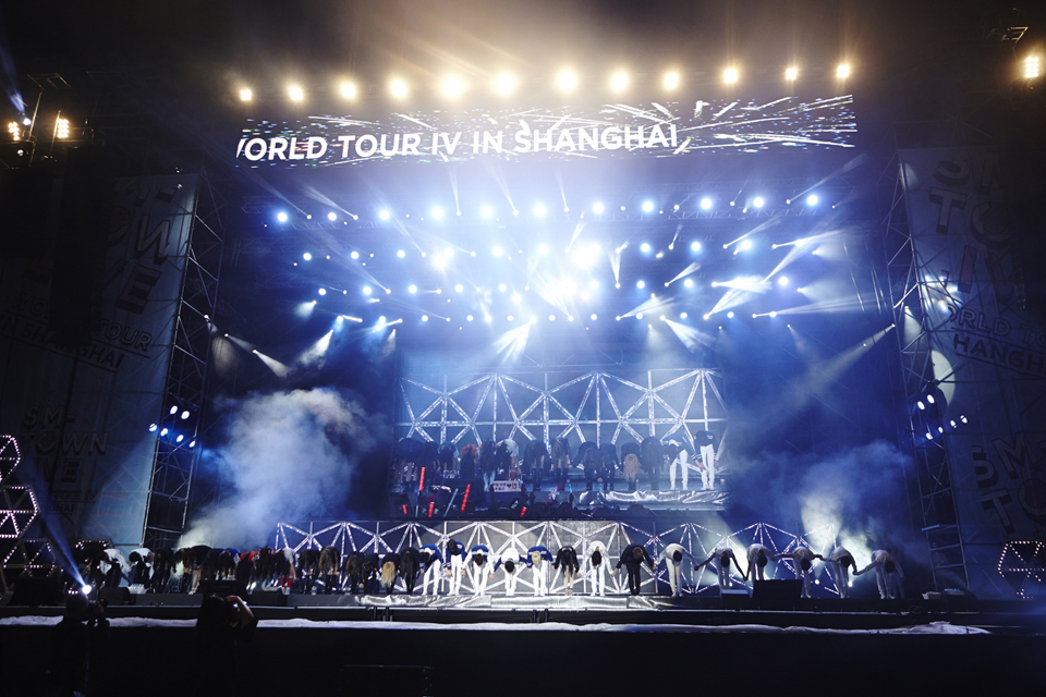 [141018] Girls’ Generation — "SMTOWN LIVE WORLD TOUR IV" en Shangai P194mc2atela31mqn13n01g3k1rh7e