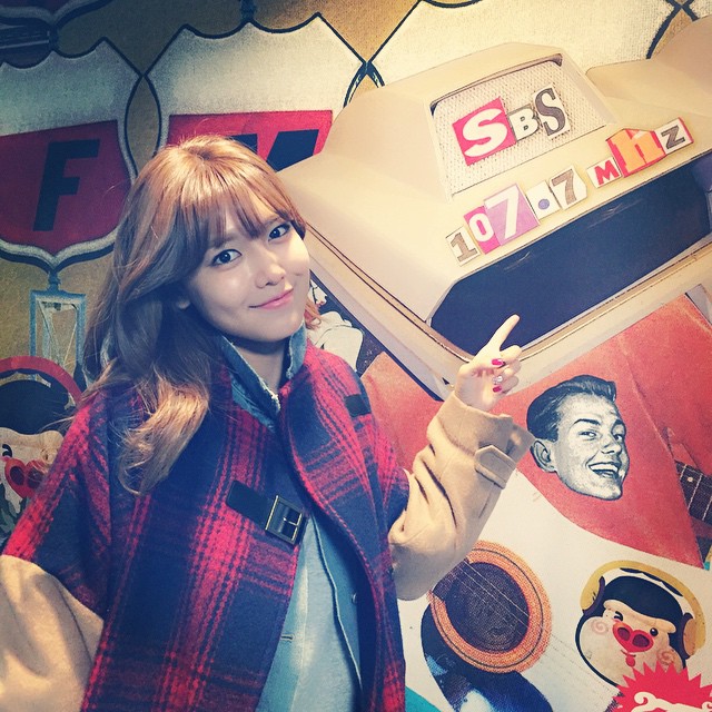 Sooyoung es Anfitriona de Show Radial “Love Game” de Sohyun, de SBS Power FM 1tMkHei