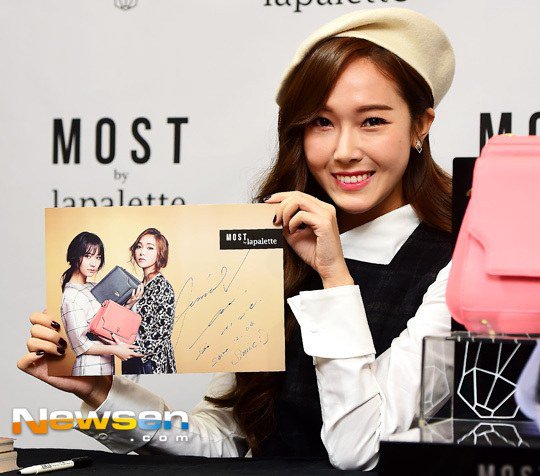 [141206] Jessica — Evento Fansign de LAPALETTE Jessica5