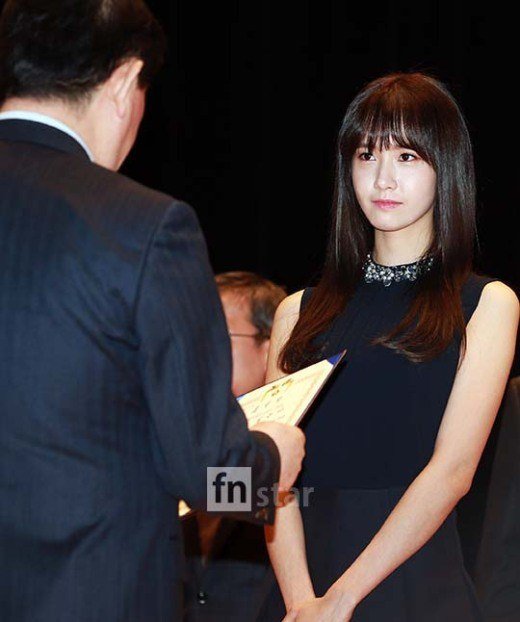 Yoona Asiste al Evento numero 49 del "Día del Contribuyente" Yoona48