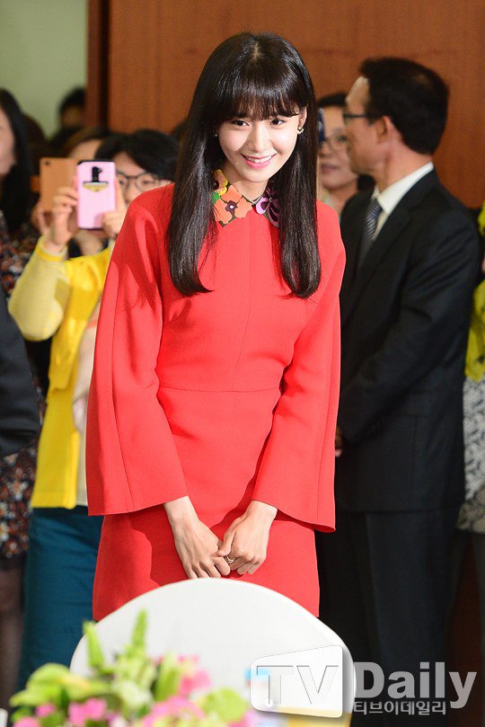 Yoona Asiste a la Ceremonia de Nombramiento al Embajador Nacional de Impuestos y Servicios Yoona19