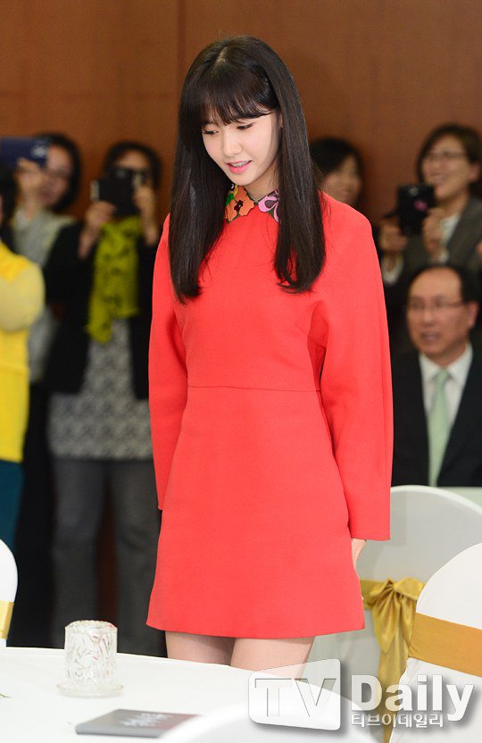 Yoona Asiste a la Ceremonia de Nombramiento al Embajador Nacional de Impuestos y Servicios Yoona20