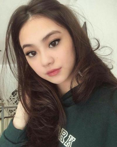 HashnaIffah's Photo