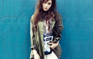 Jessica Dazed and Confused Coming Step Photo