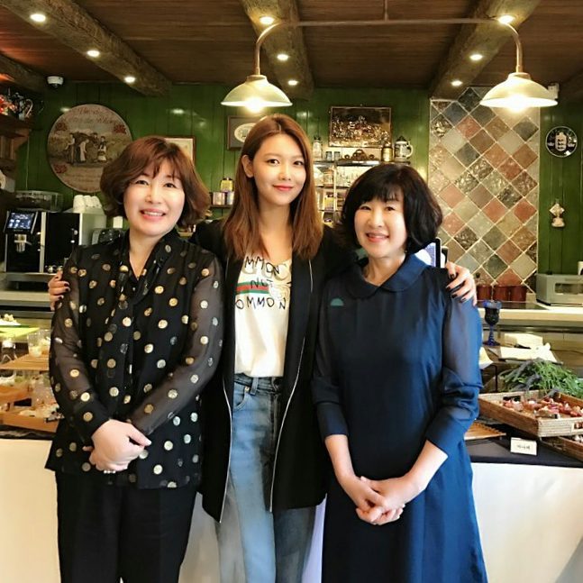 sooyoung the queen cafe
